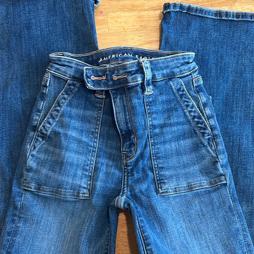 American Eagle next level stretch super high-rise flare jeans size 00R EUC